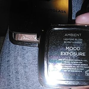 Hourglass ambient face duo